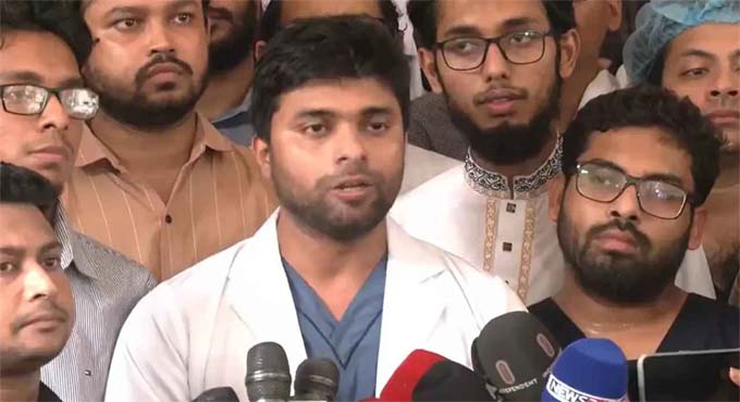 সারাদেশে ‘কমপ্লিট শাটডাউন’ ঘোষণা চিকিৎসকদের