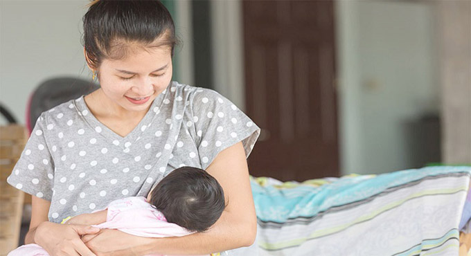স্তন্যদানকারী মায়েদের যেসব খাবার খাওয়া মানা