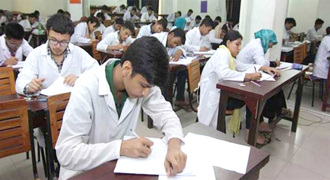মেডিকেলে ভর্তির ফল প্রকাশ, পাসের হার ৪৫.৪২%