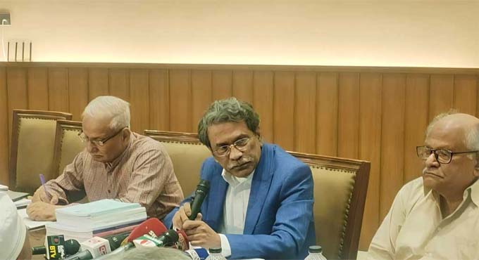 ঐকমত্যের জুলাই সনদ তৈরিতে সবাইকে একটু ছাড় দিতে হবে : আলী রীয়াজ