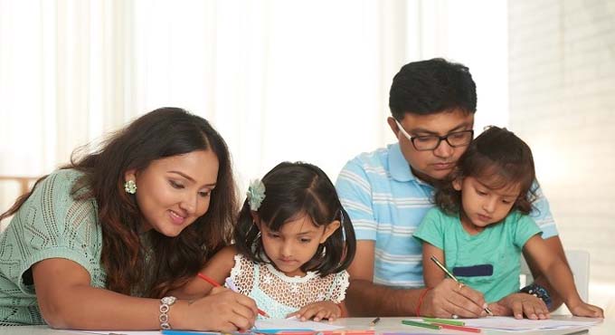 বাবা মায়ের কোন আচরণ সন্তানকে ভাল শিক্ষা দিতে পারে?