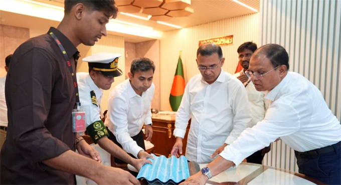 শিক্ষার্থী সাজ্জাদুলের উদ্ভাবিত পণ্য পরিদর্শন প্রধানমন্ত্রীর