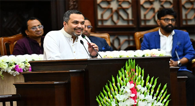 নির্বাচনের প্রতিটি প্রতিশ্রুতি বাস্তবায়নে সরকার কাজ করছে : মাহদী আমিন